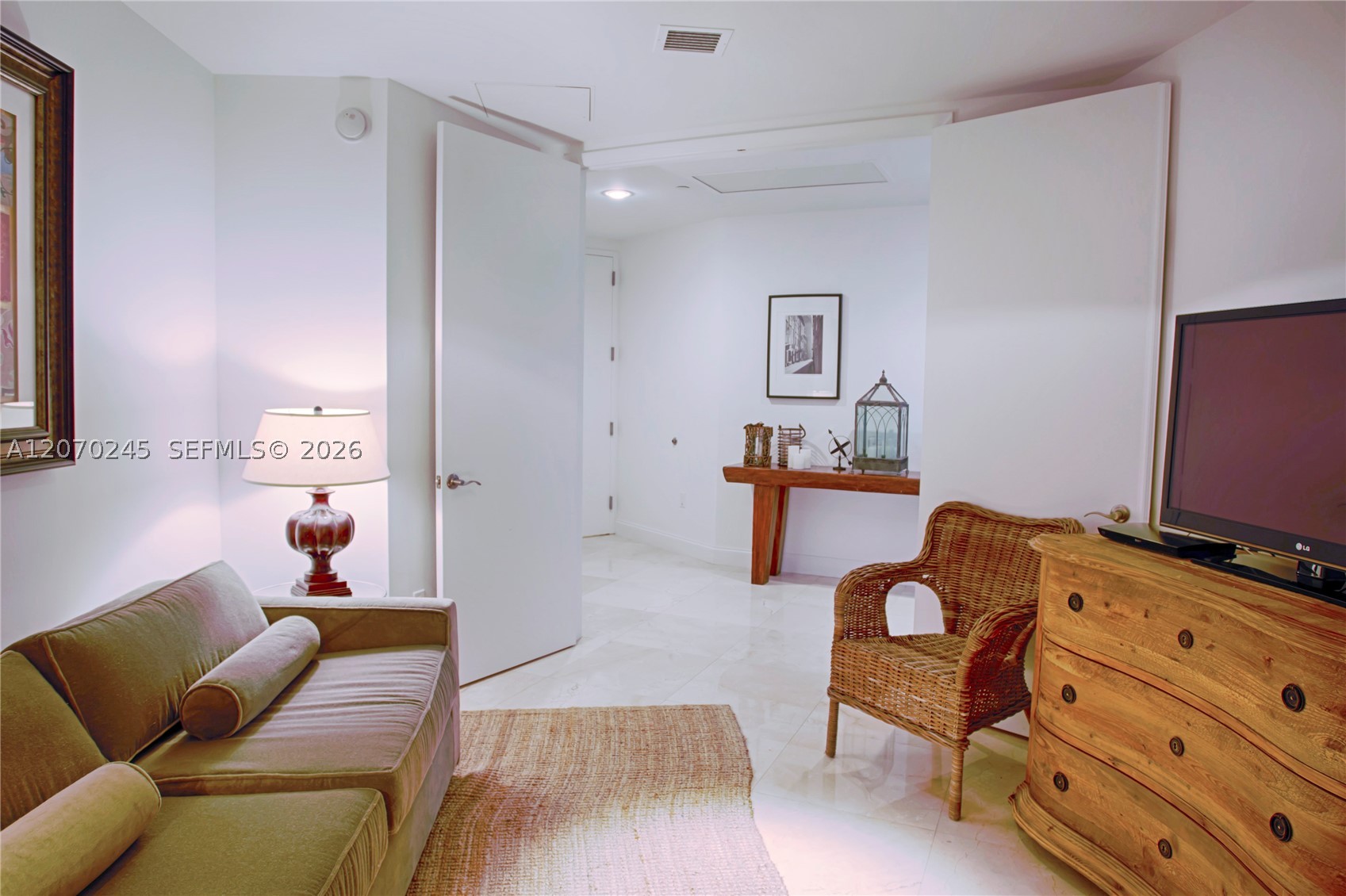 15811 Collins Ave 2303 Property Photo 14