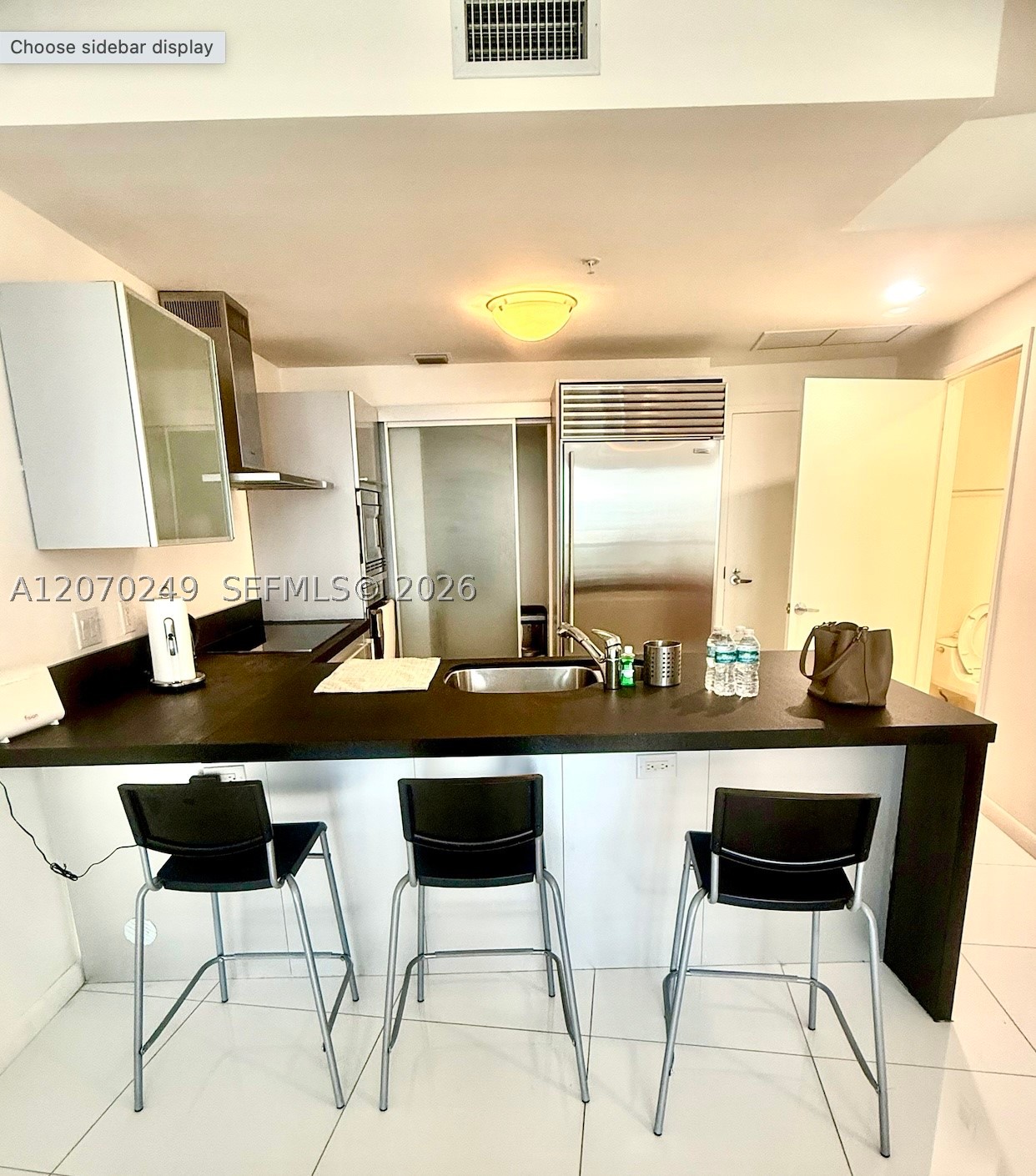18201 Collins Ave 908 Property Photo 2