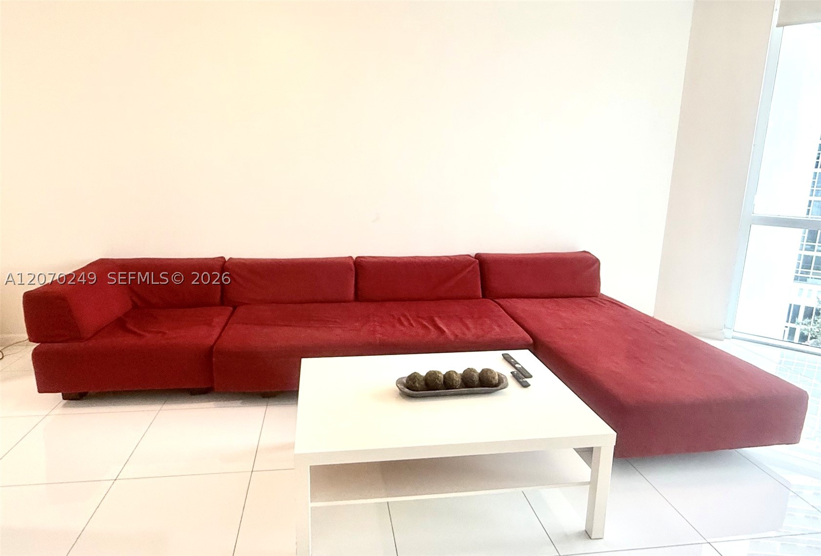 18201 Collins Ave 908 Property Photo 4
