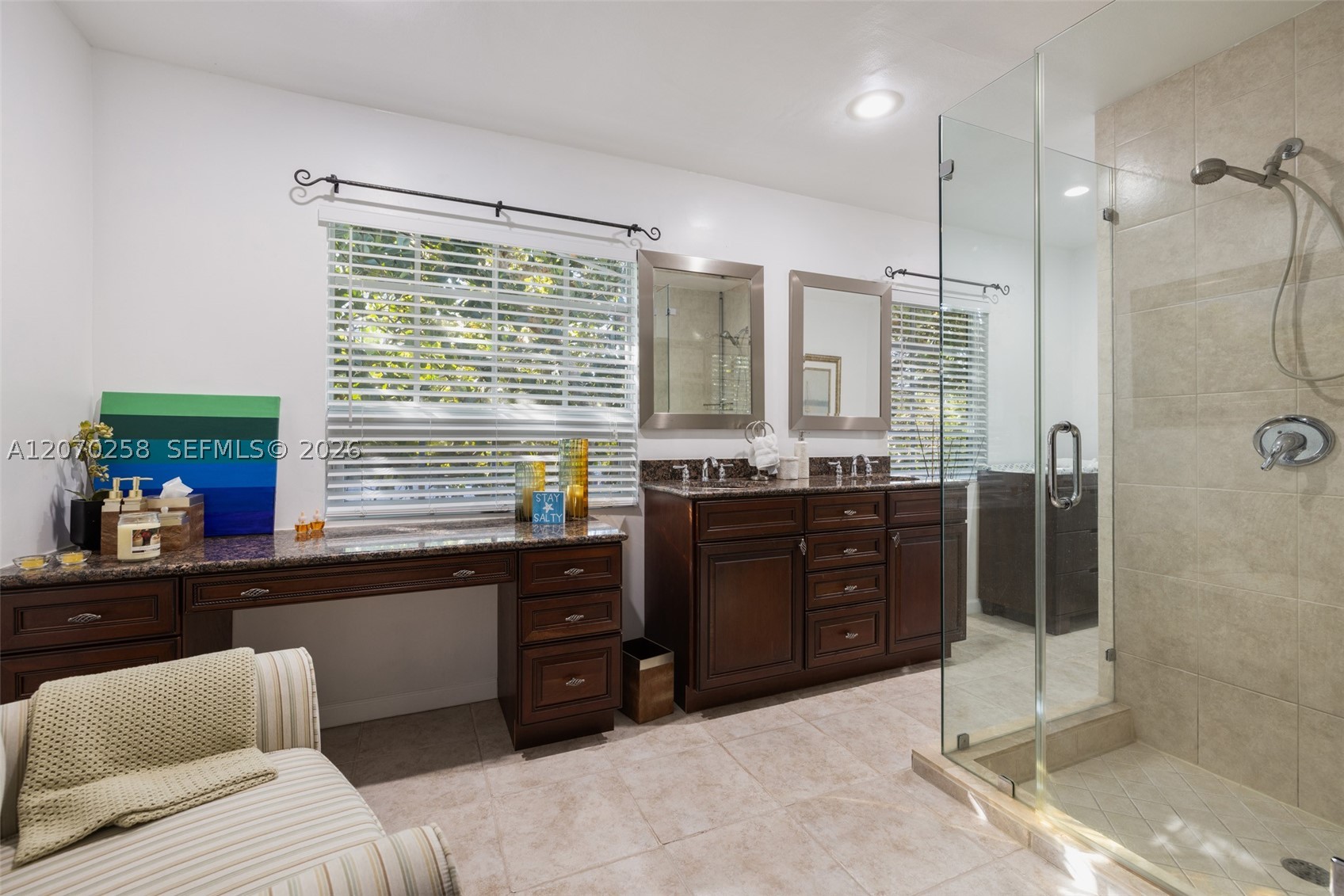 5400 N Ocean Blvd 39 Property Photo 11