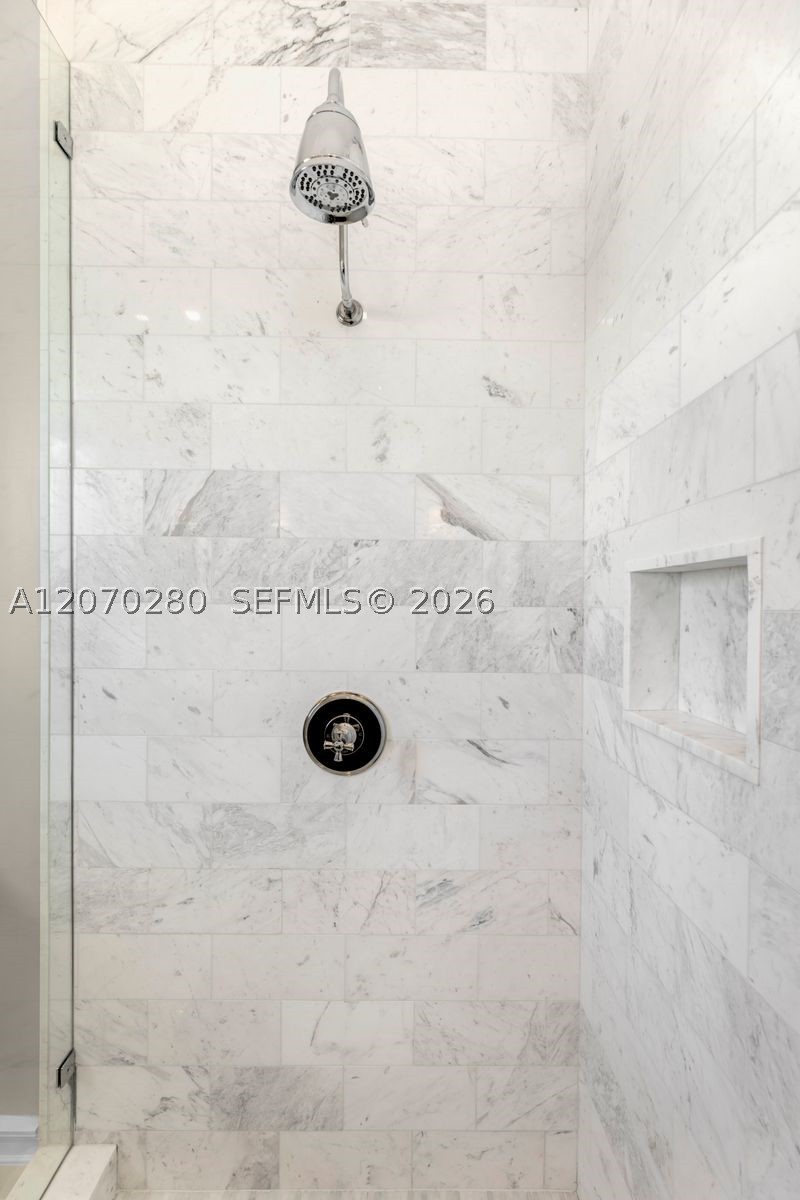 1460 S Treasure Dr Property Photo 33