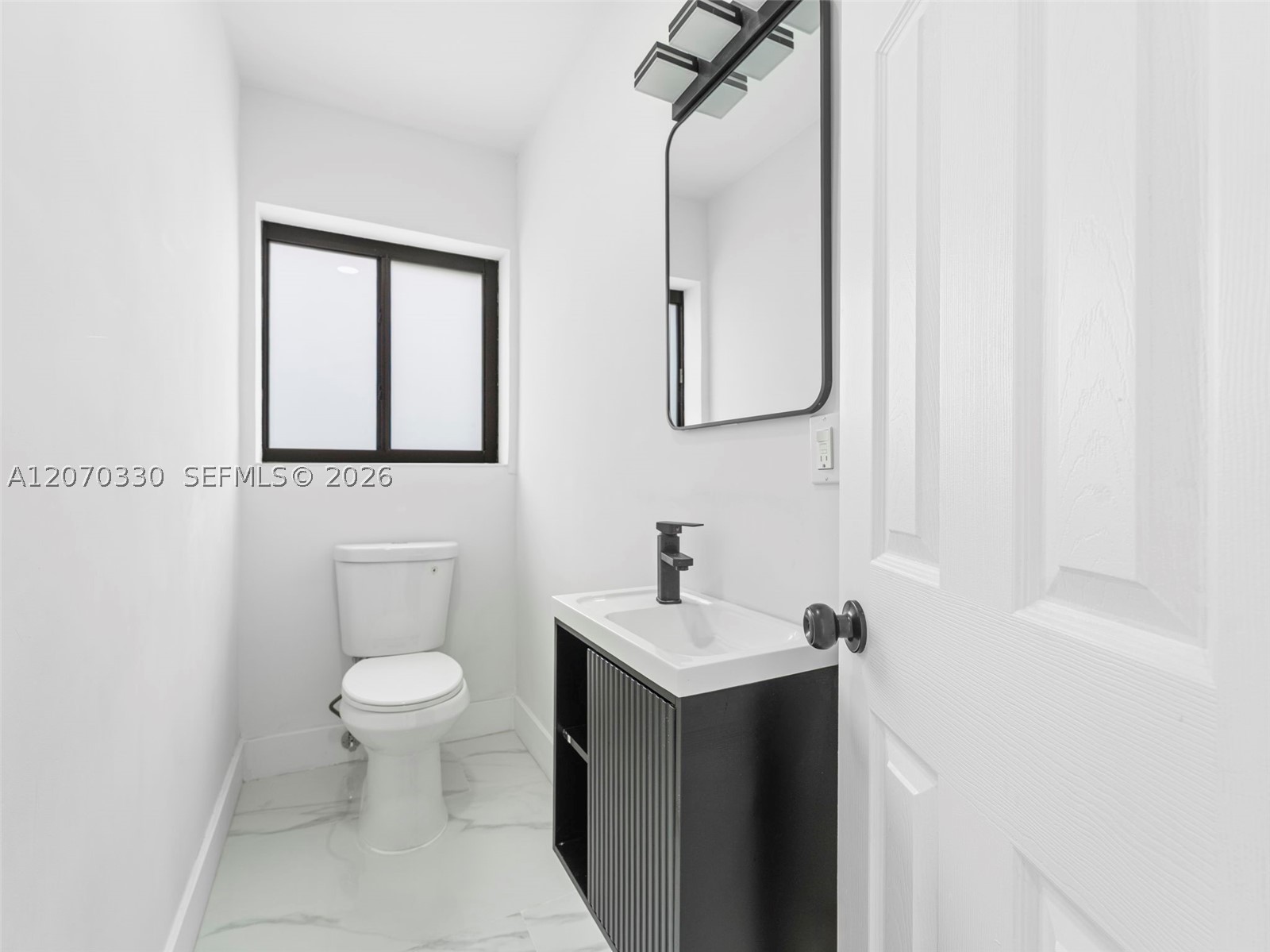 2500 Sw 23rd Ter Property Photo 15