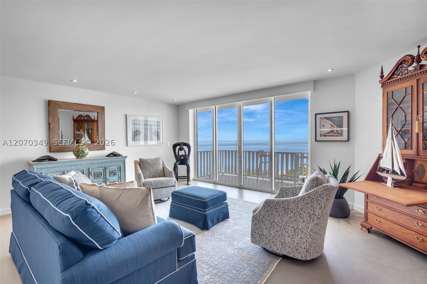 200 Ocean Lane Dr Pb4 Property Photo 3