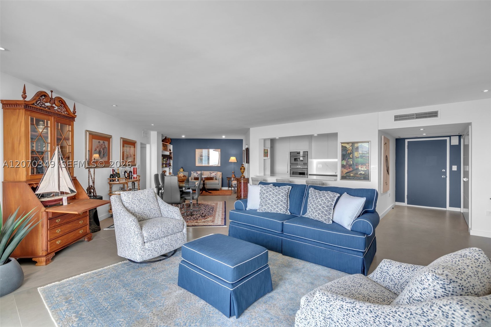 200 Ocean Lane Dr Pb4 Property Photo 8