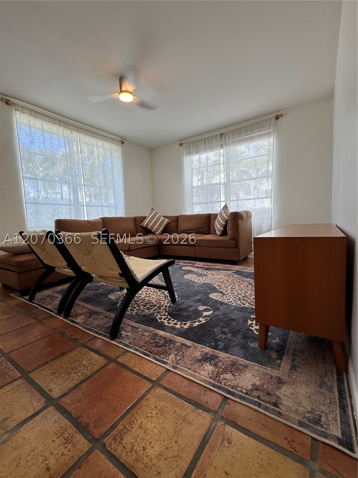 1460 Ocean Dr 208 Property Photo 3