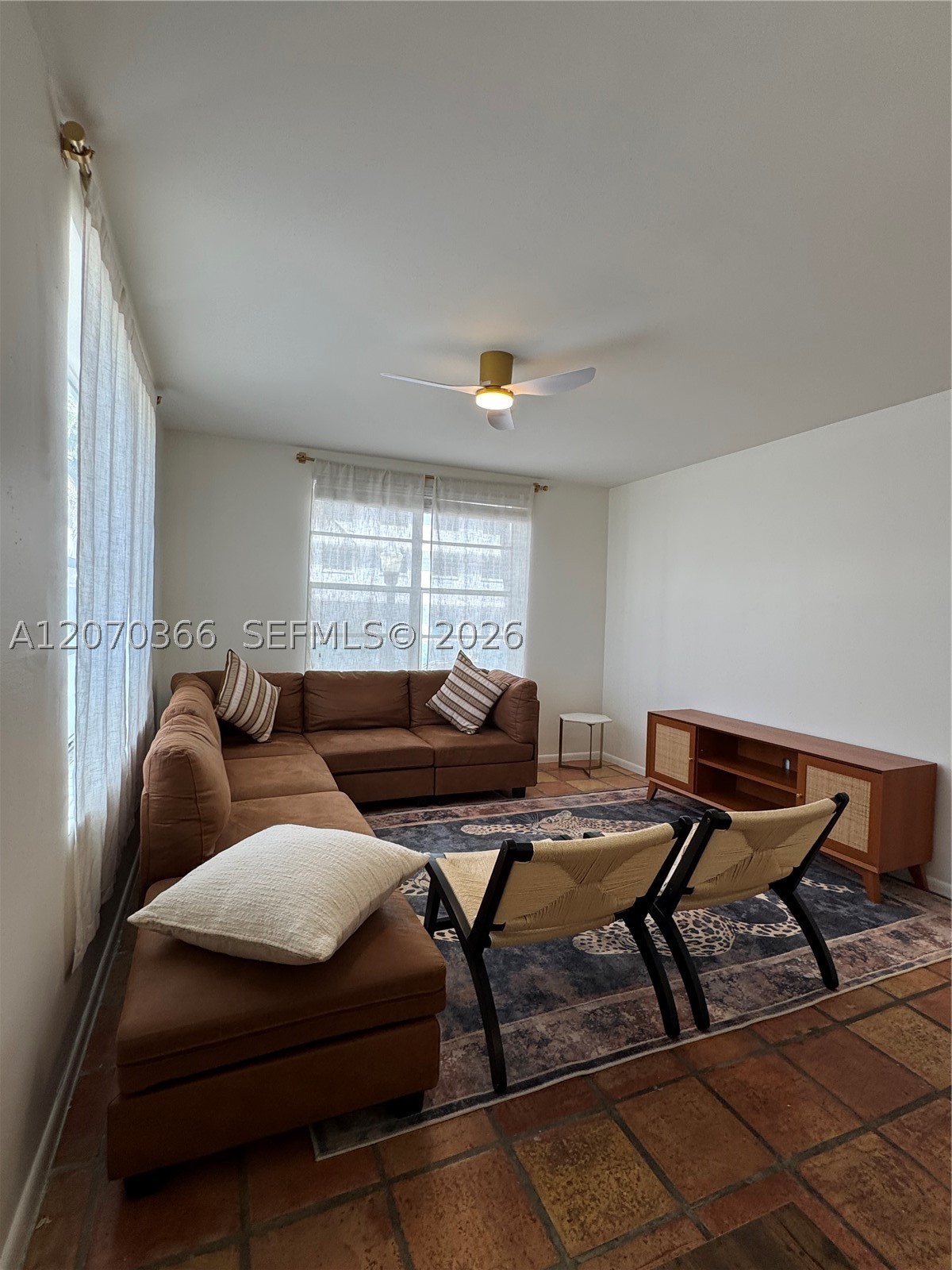 1460 Ocean Dr 208 Property Photo 8