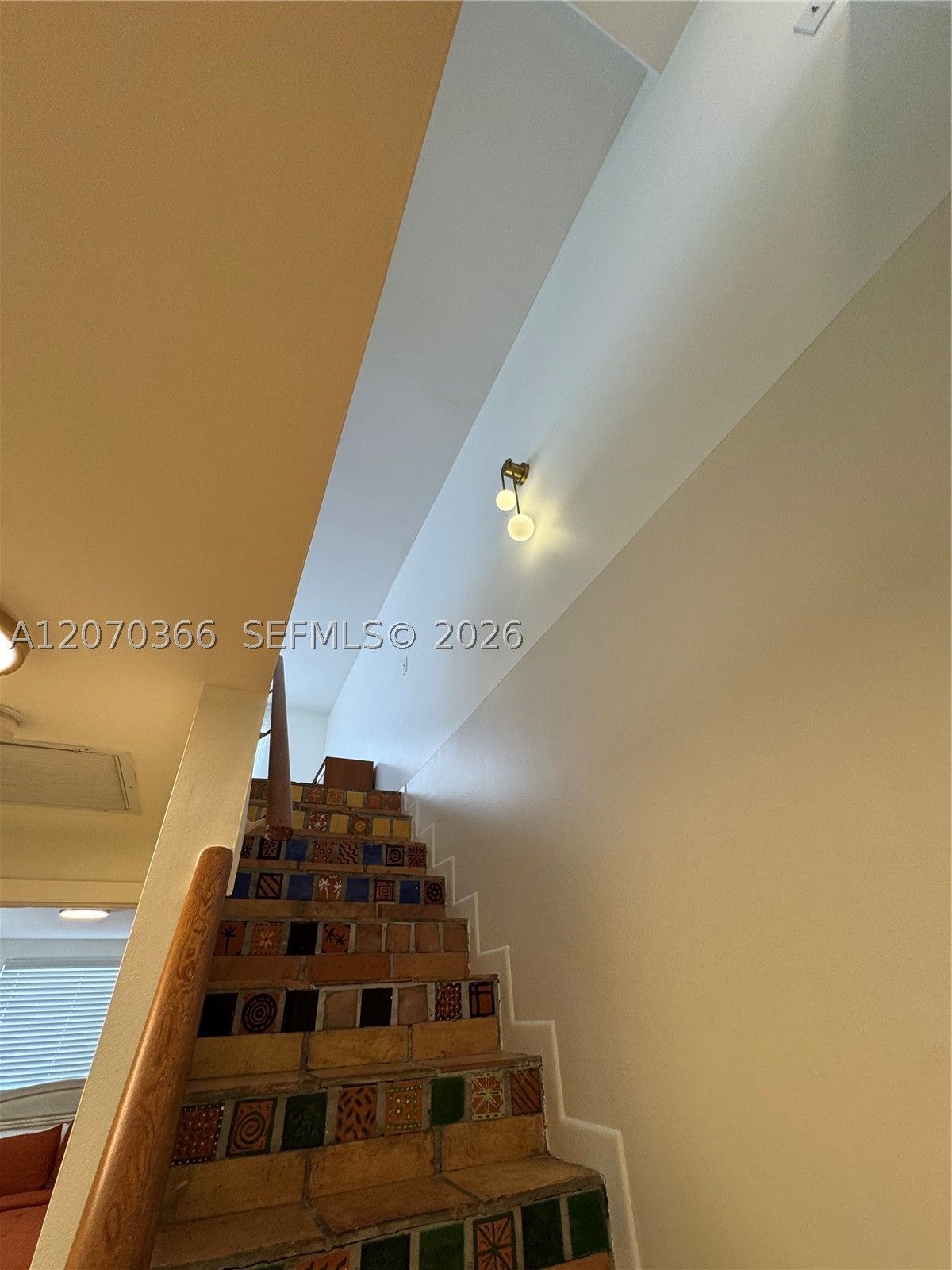 1460 Ocean Dr 208 Property Photo 23