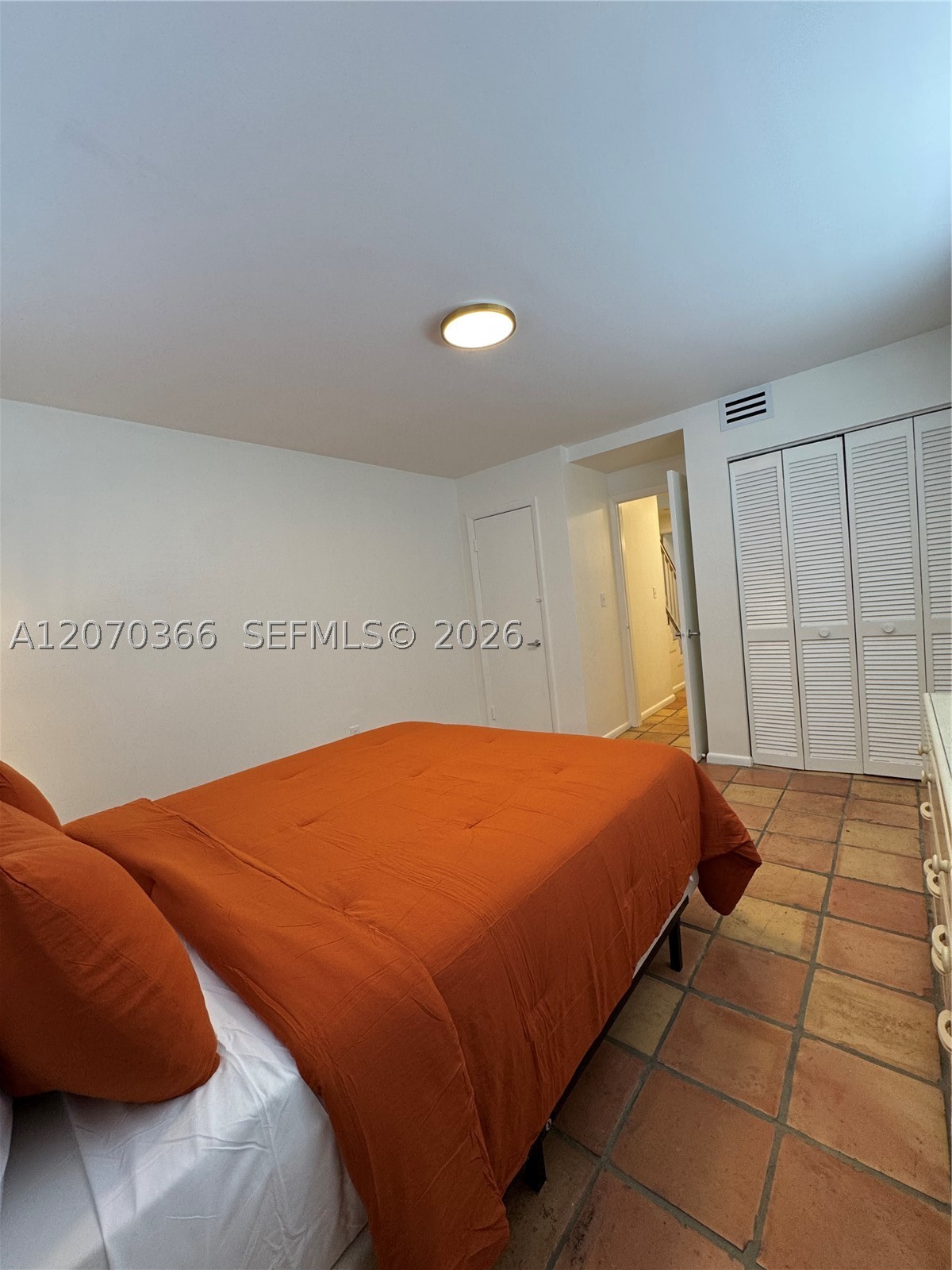 1460 Ocean Dr 208 Property Photo 32