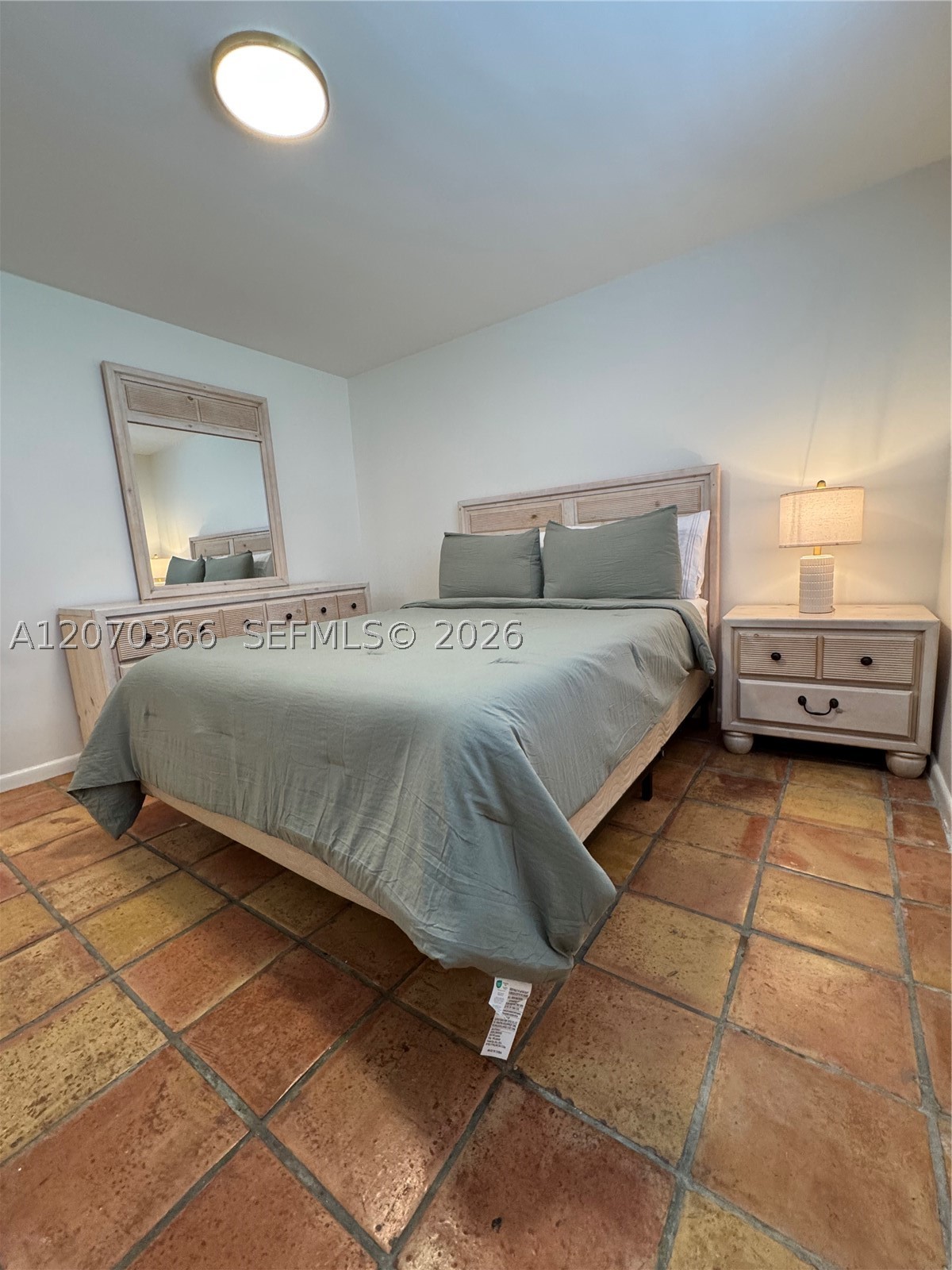 1460 Ocean Dr 208 Property Photo 35