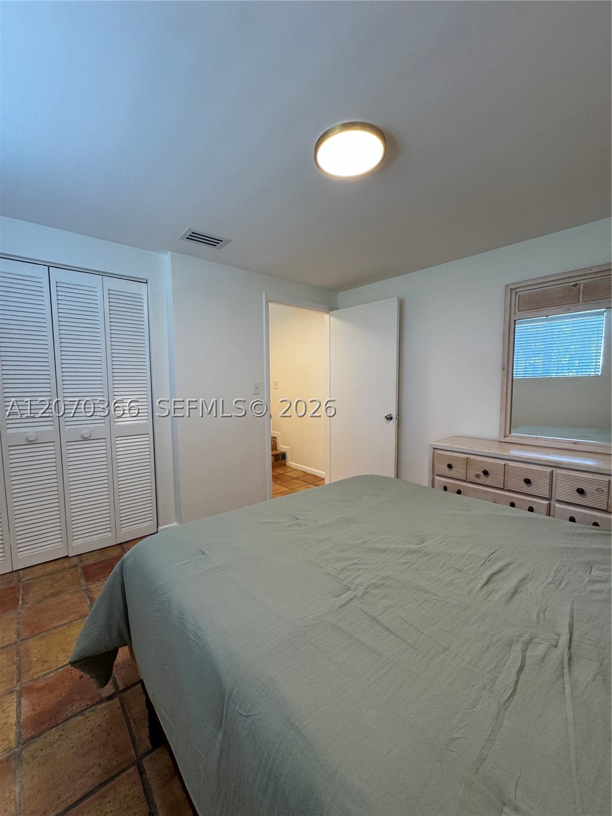 1460 Ocean Dr 208 Property Photo 36