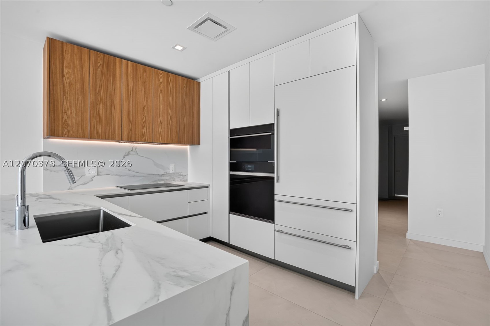 1400 Biscayne Boulevard 1605 Property Photo 7