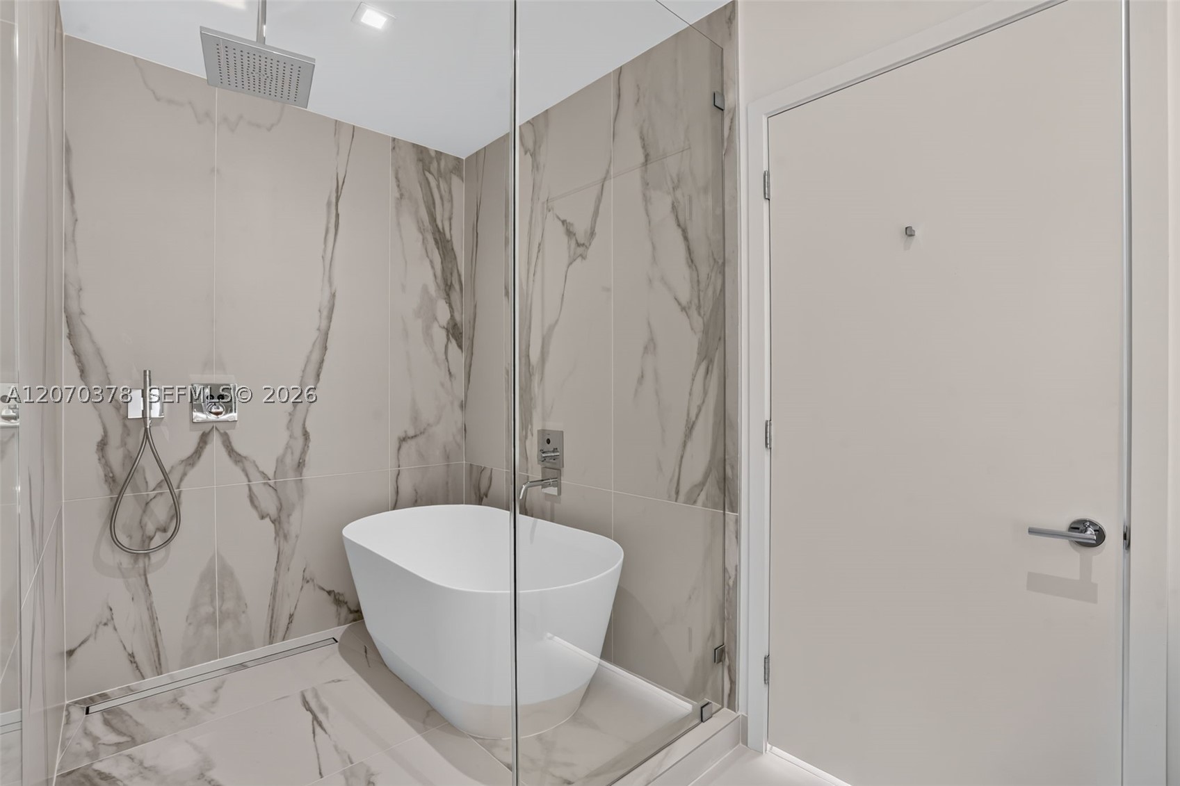 1400 Biscayne Boulevard 1605 Property Photo 11