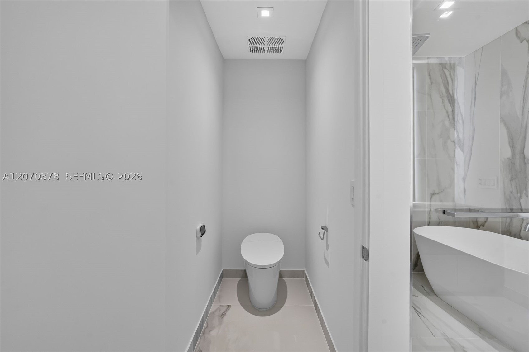 1400 Biscayne Boulevard 1605 Property Photo 13