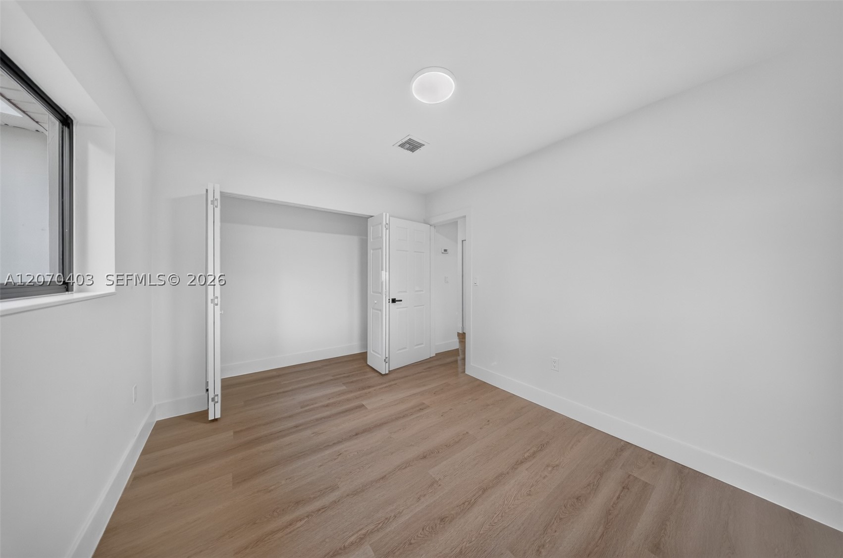 9281 Martinique Dr Property Photo 44