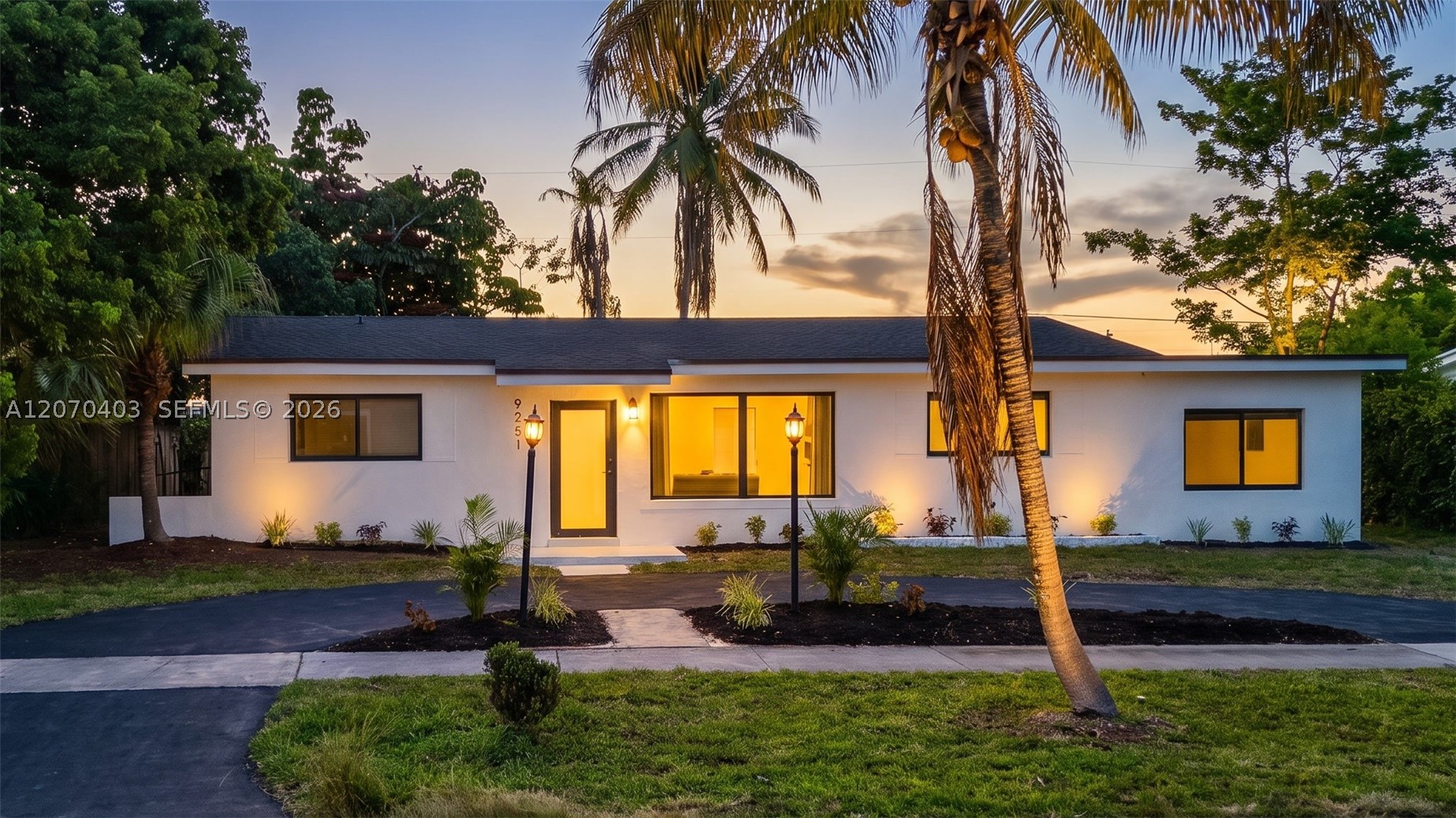 9281 Martinique Dr Property Photo 67