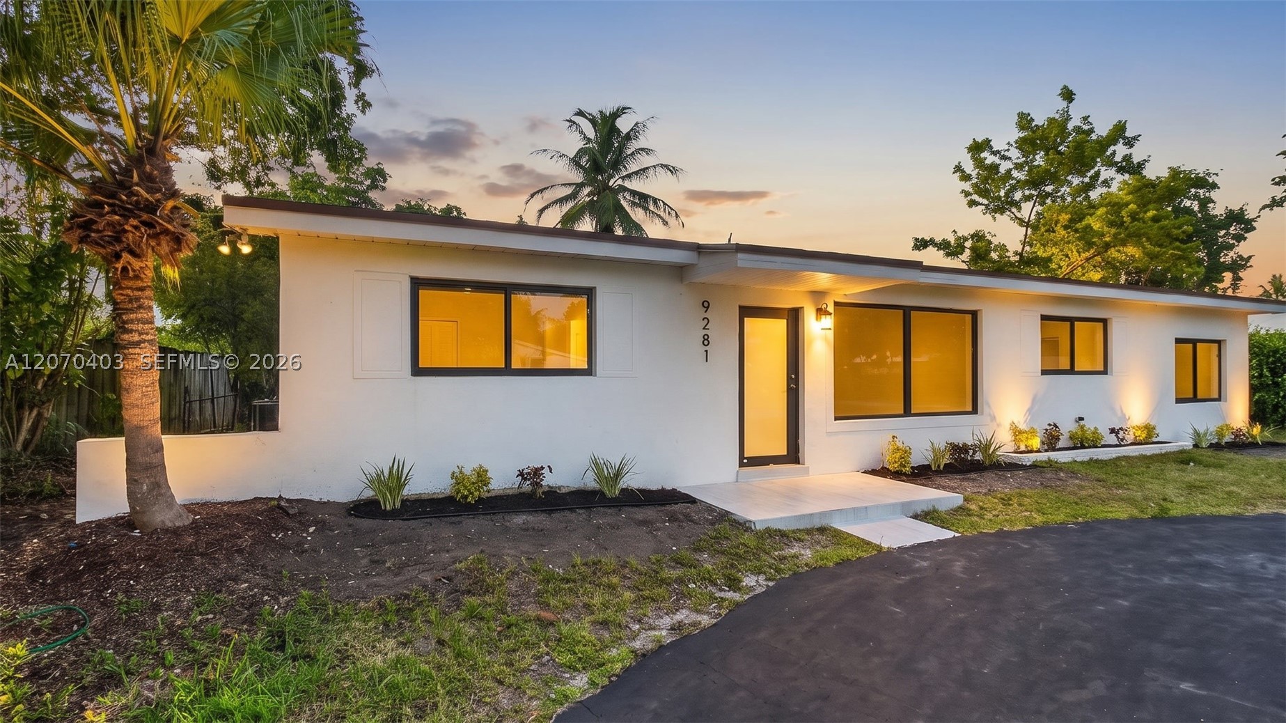 9281 Martinique Dr Property Photo 71