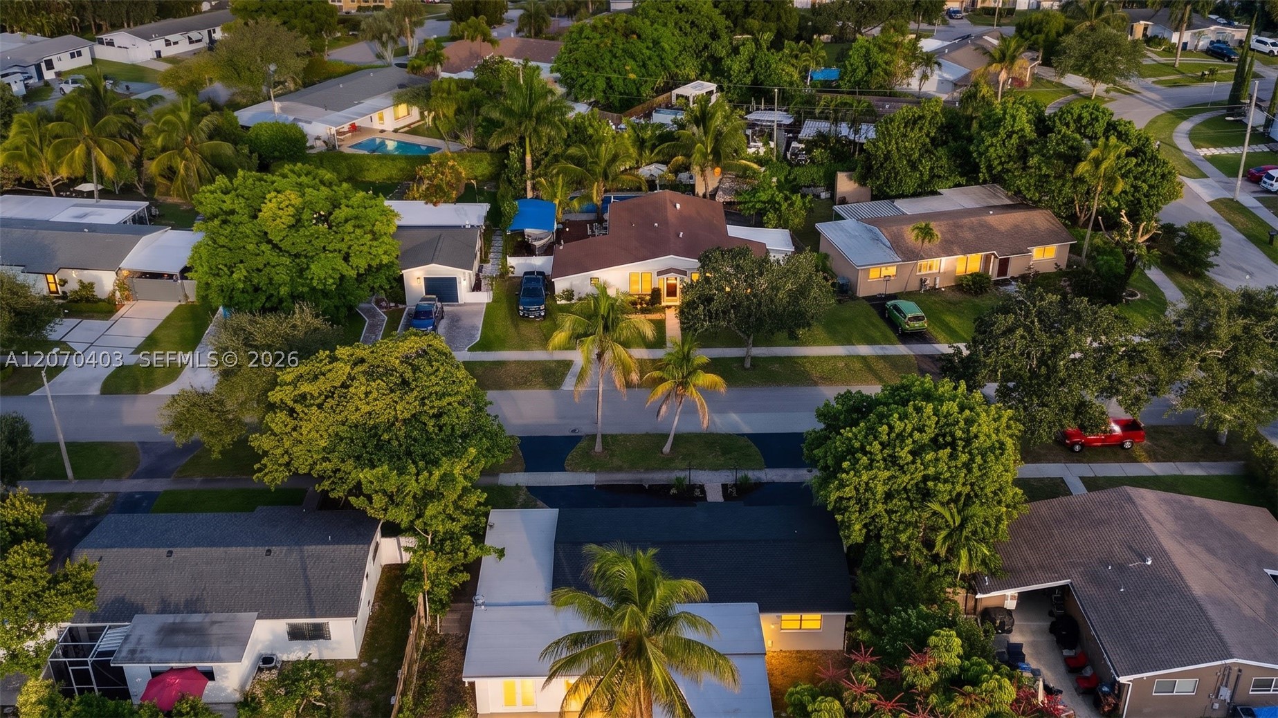 9281 Martinique Dr Property Photo 78