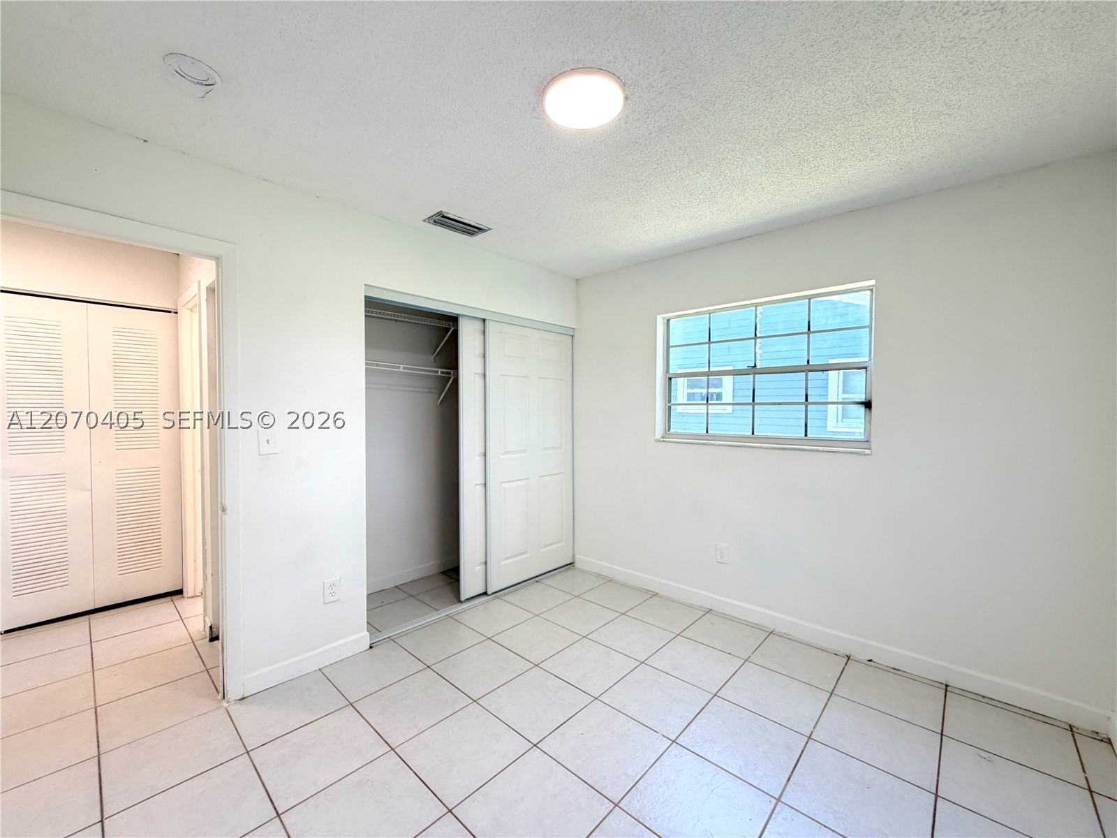 9850 W Heather Ln Property Photo 12