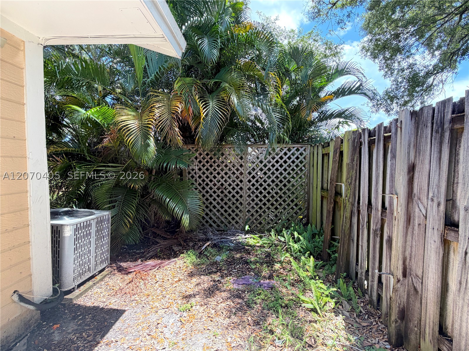 9850 W Heather Ln Property Photo 18