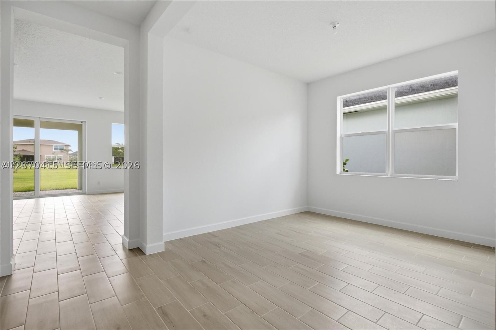 1548 Stockbridge St Property Photo 10