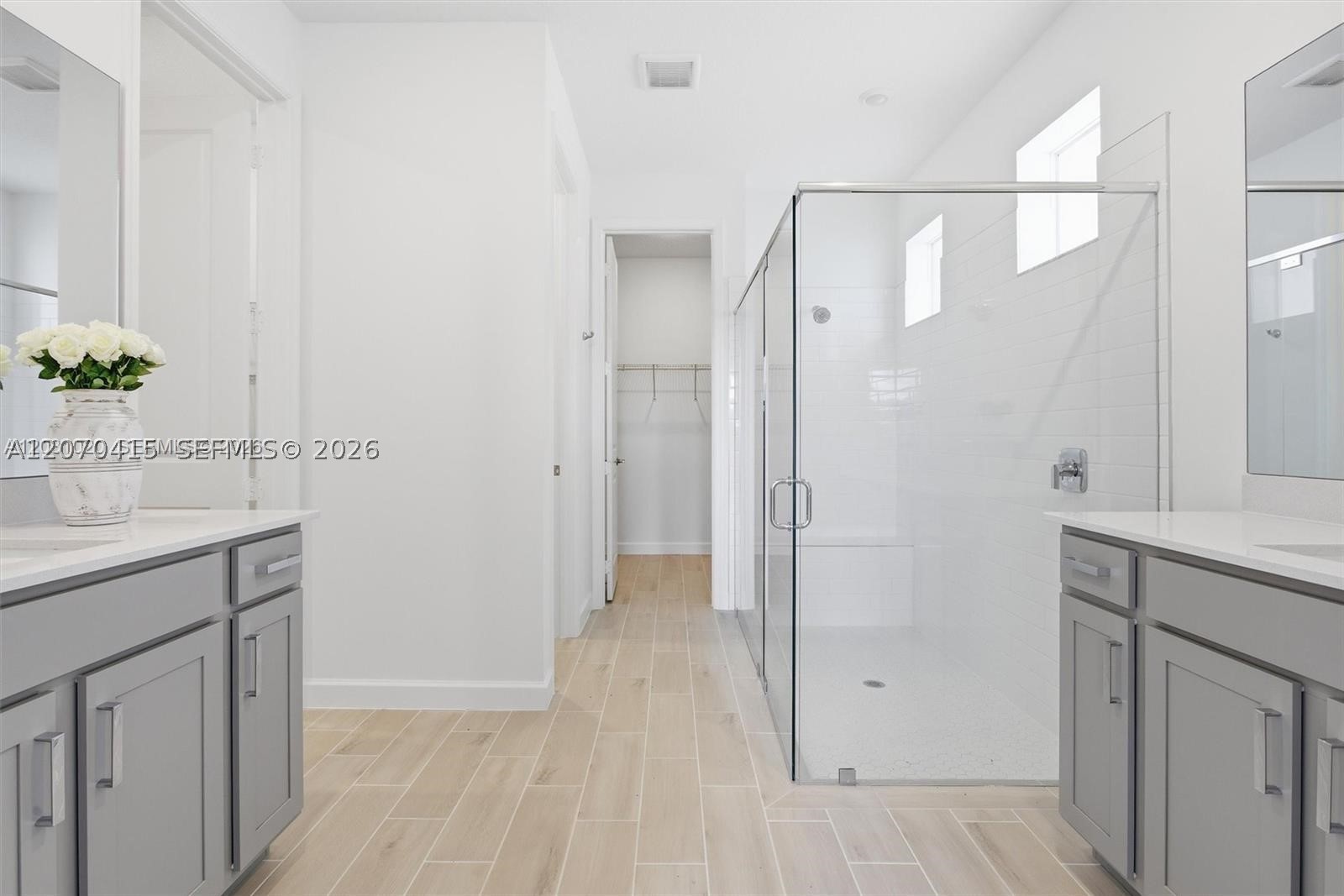 1548 Stockbridge St Property Photo 28