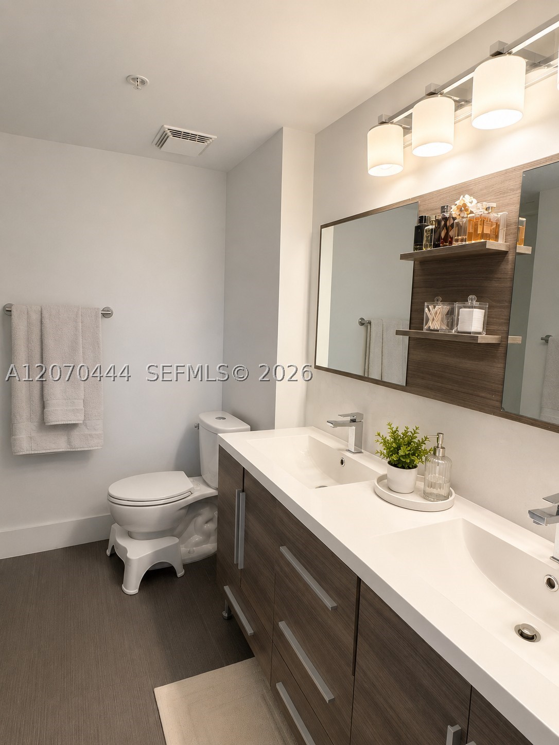 1627 Sw 37th Ave 1106 Property Photo 9