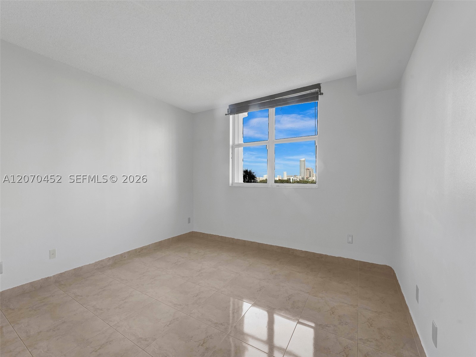 2475 Brickell Ave 804 Property Photo 17