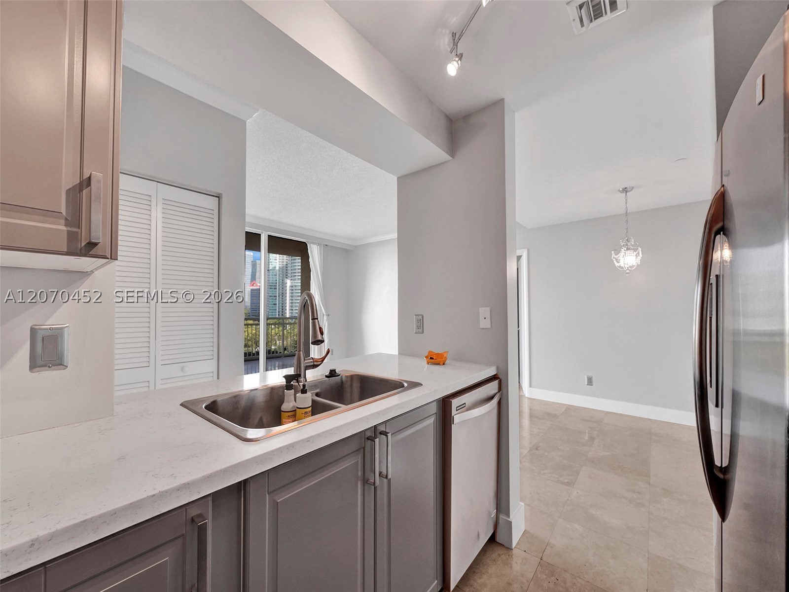 2475 Brickell Ave 804 Property Photo 25