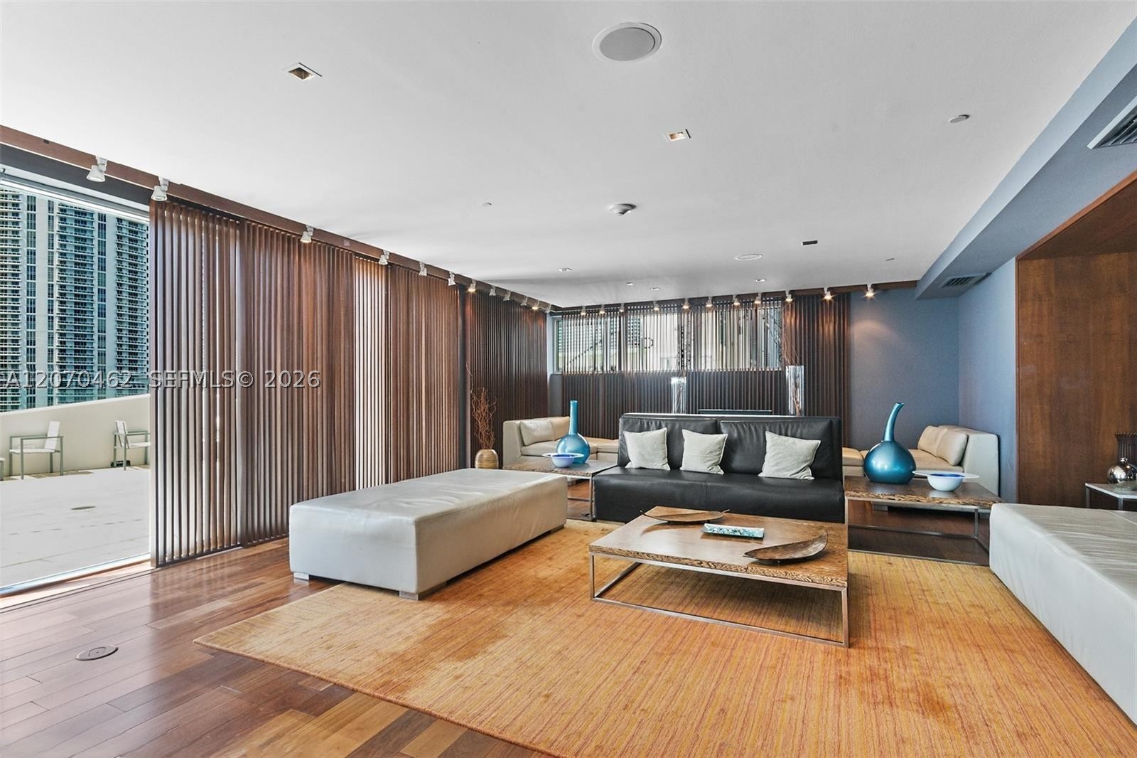 335 S Biscayne Blvd 1500 Property Photo 41