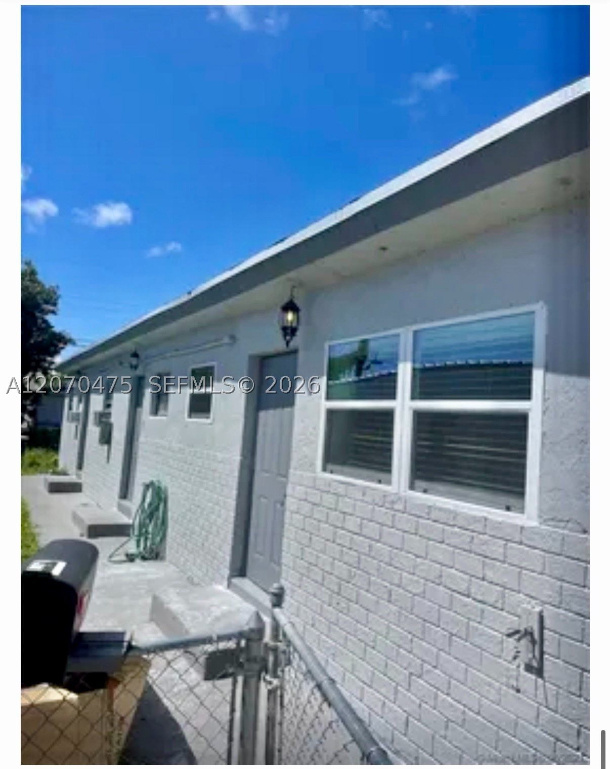 741 NW 4th St 1-3 Property Photo 1