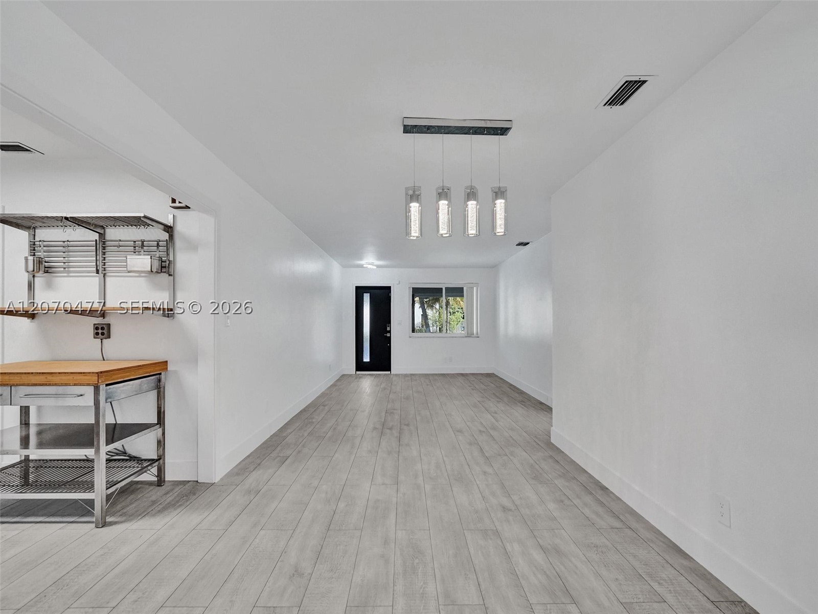 2446 Fillmore St Property Photo 20