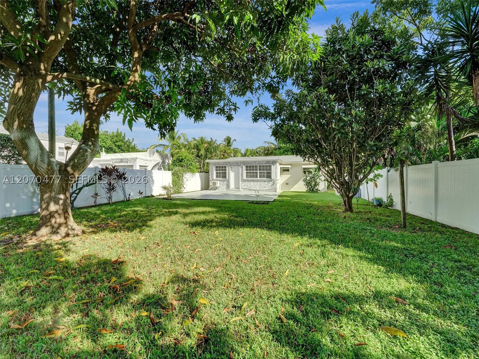 2446 Fillmore St Property Photo 64