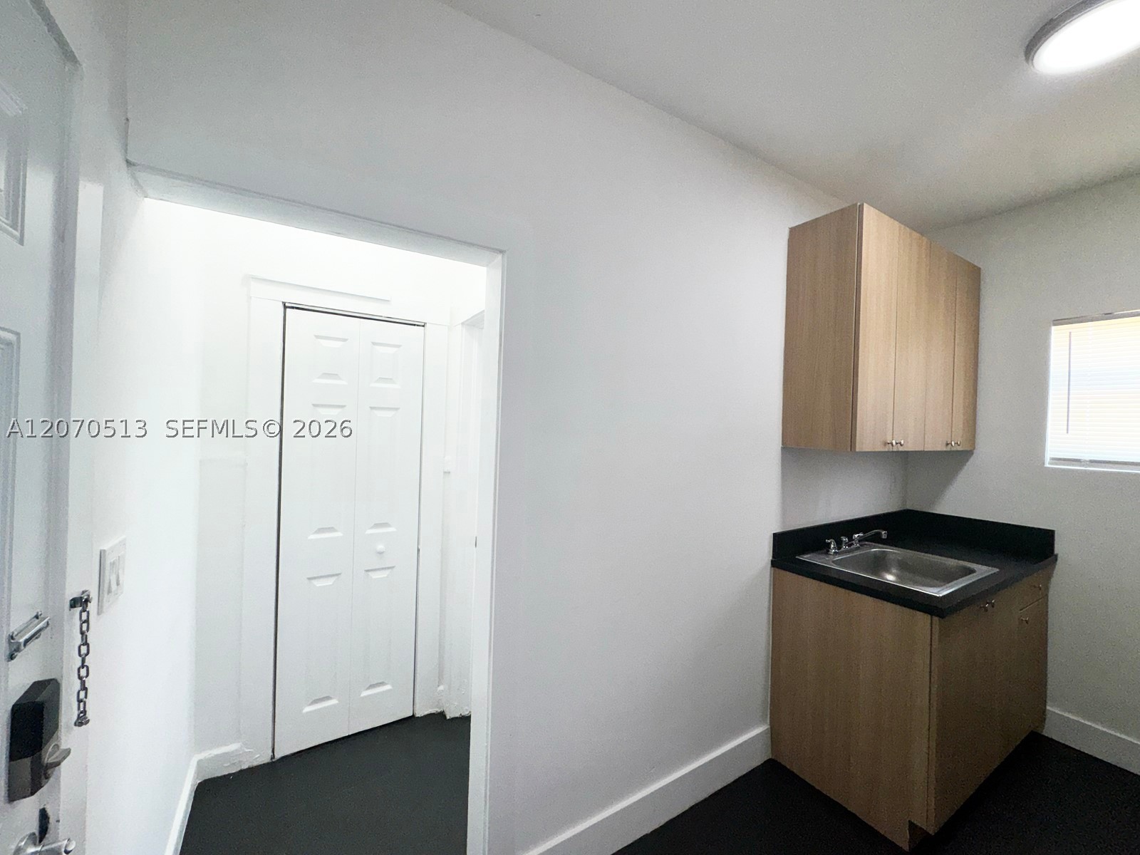 1631 Nw 3 St 5 Property Photo 8