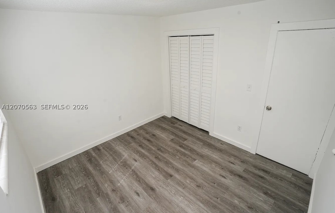 1043 Nw 5th St 5 Property Photo 4