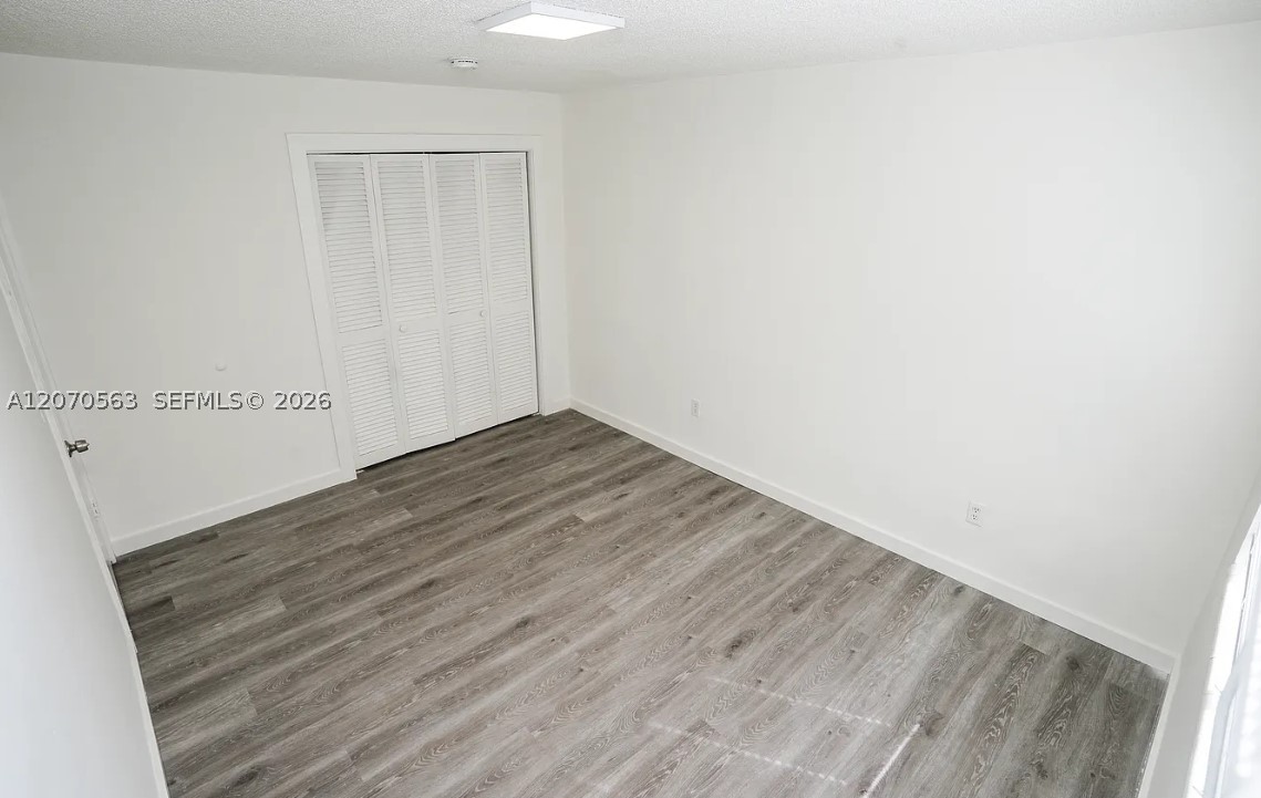 1043 Nw 5th St 5 Property Photo 6