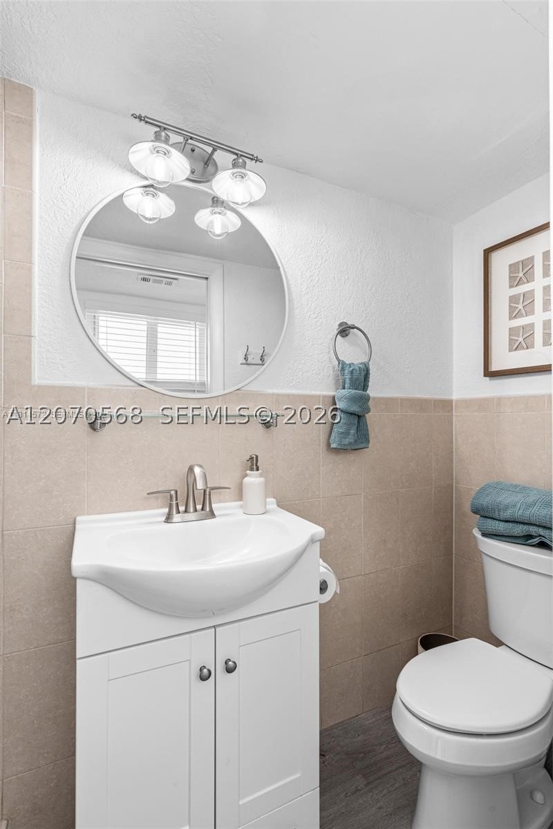 1370 Ne 40th Dr Property Photo 15
