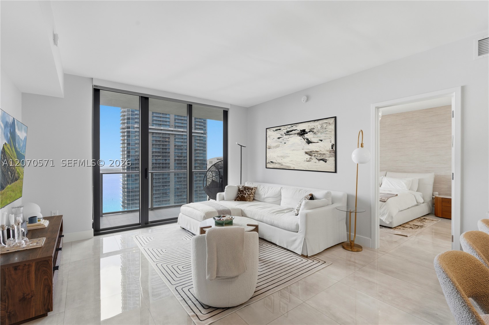 1010 Brickell Ave 3903 Property Photo 3