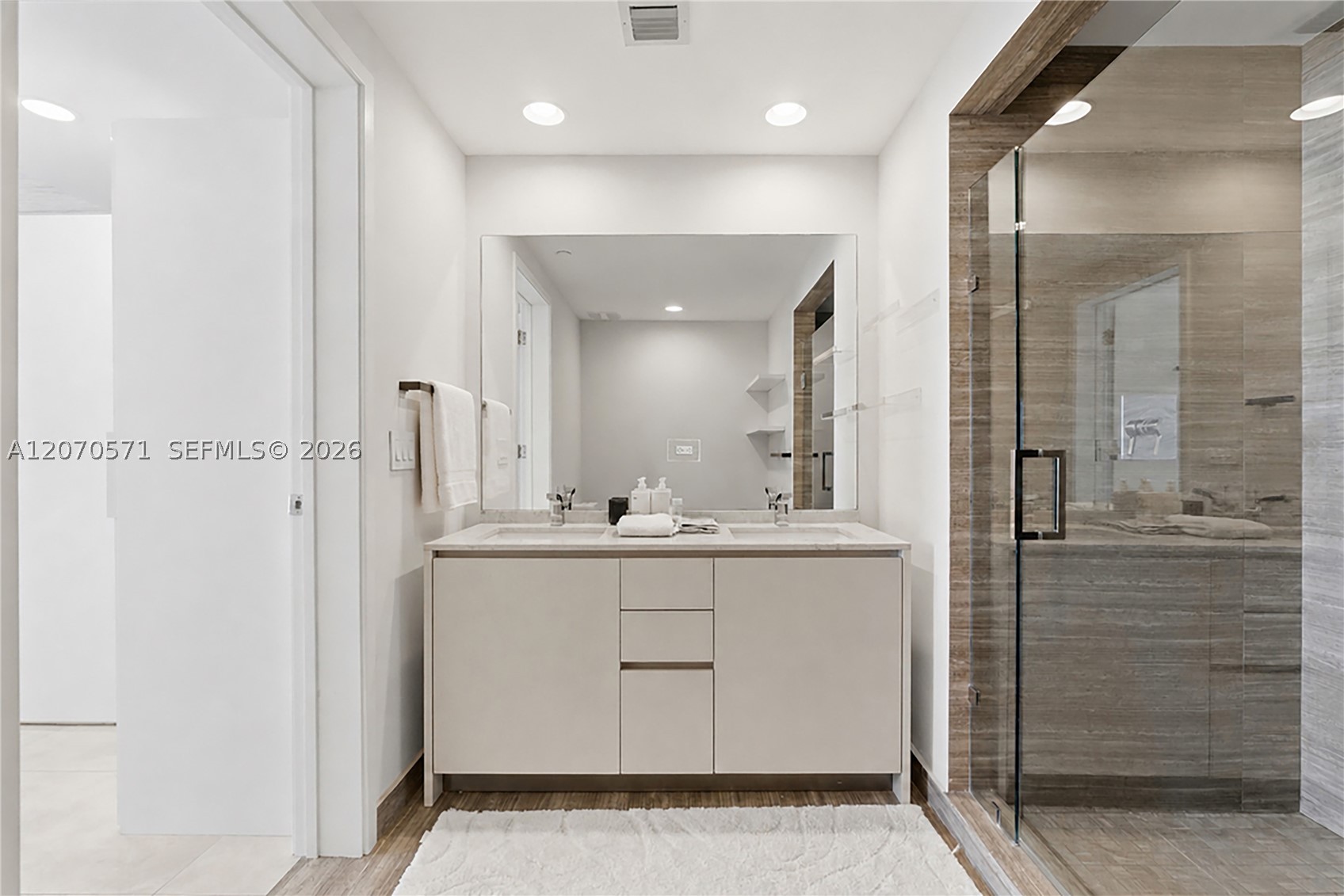 1010 Brickell Ave 3903 Property Photo 21