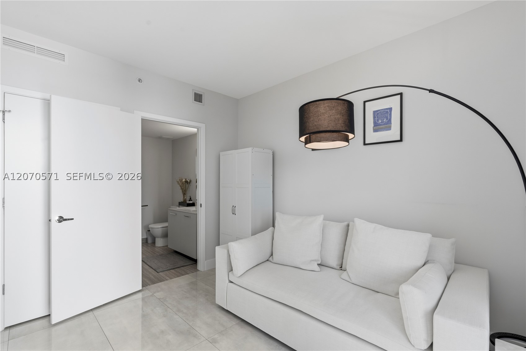 1010 Brickell Ave 3903 Property Photo 24
