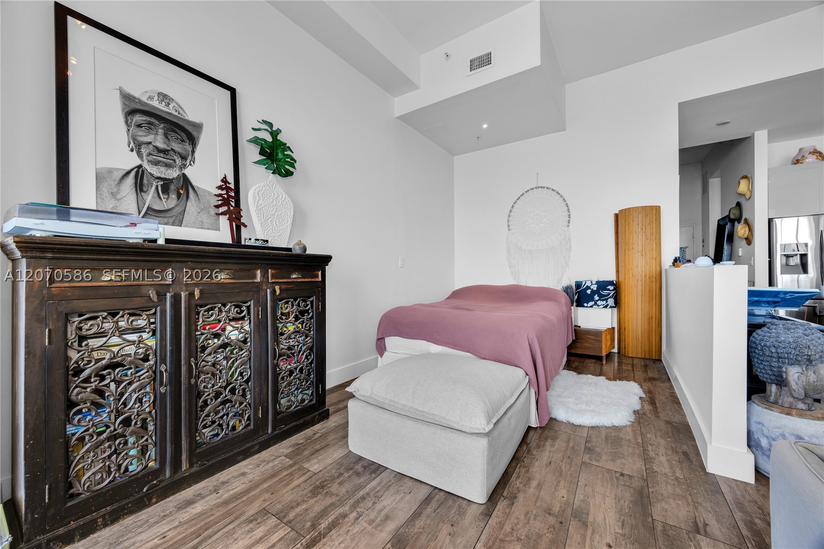 A12070586 Property Photo 20