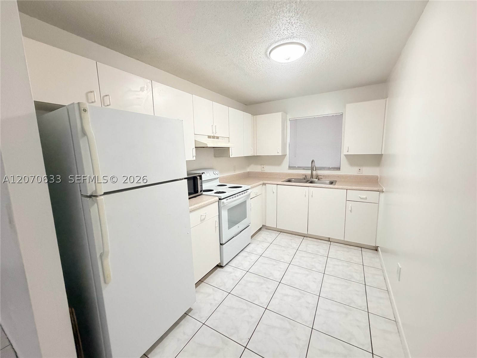 2224 Pierce St 26 Property Photo 5