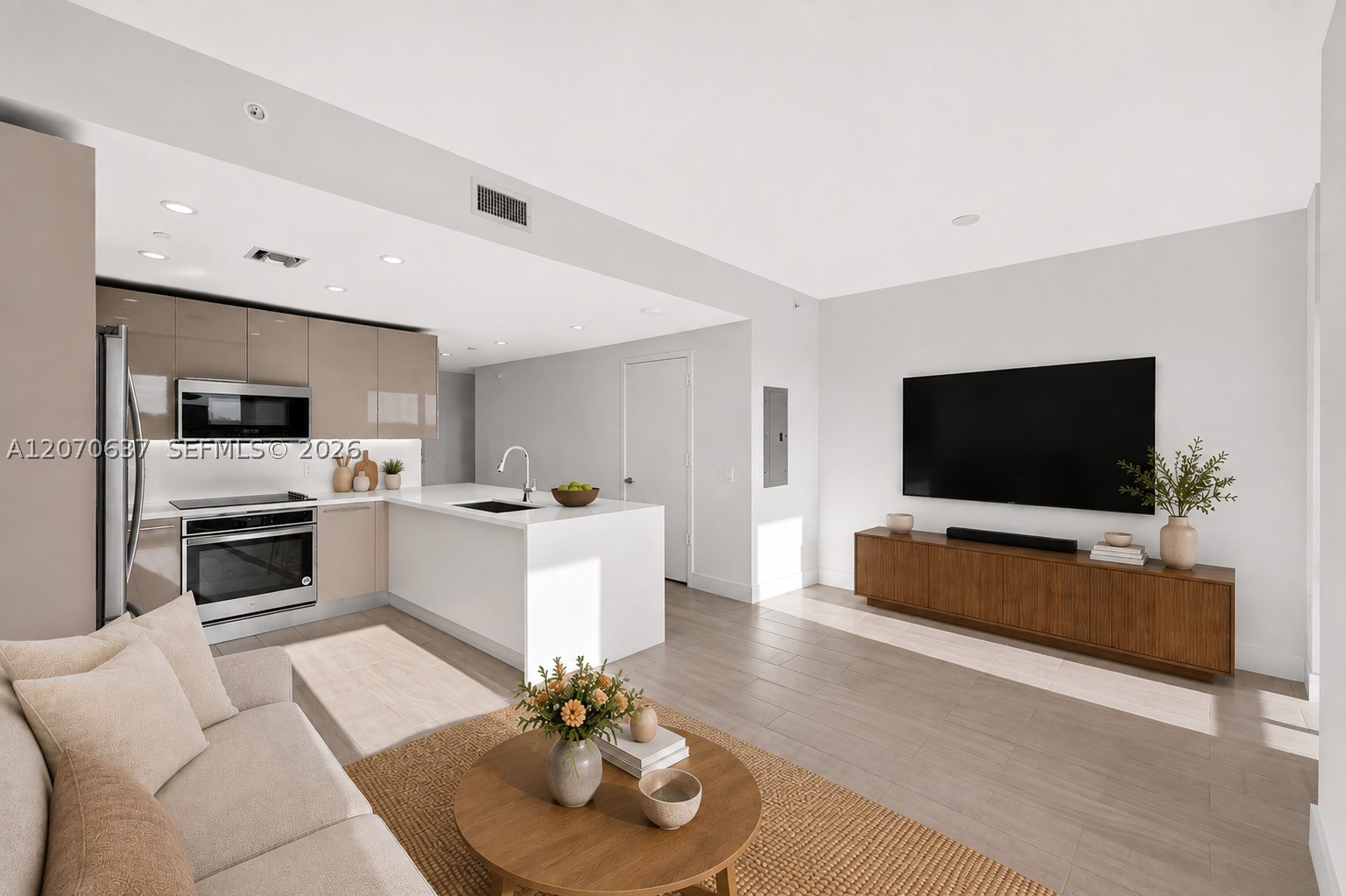 2000 Metropica Way 417 Property Photo 3