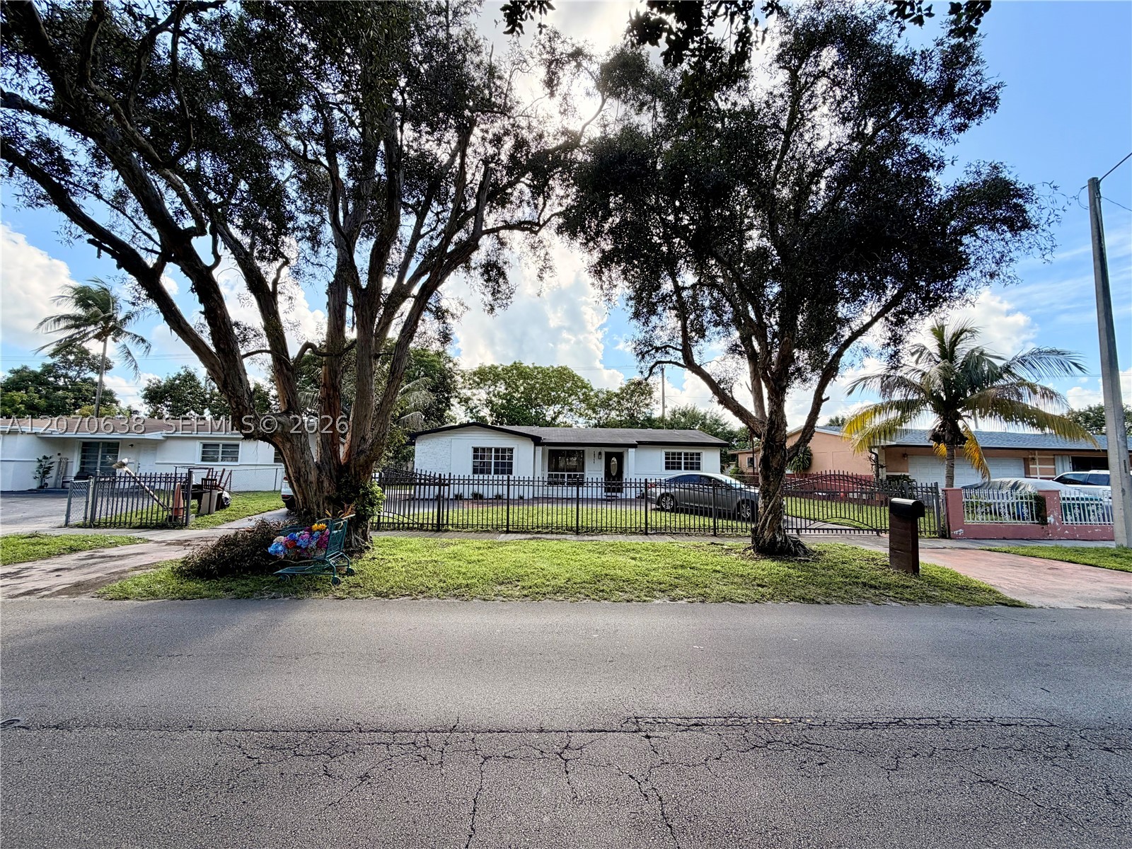 18711 NW 24th Ave Property Photo 1