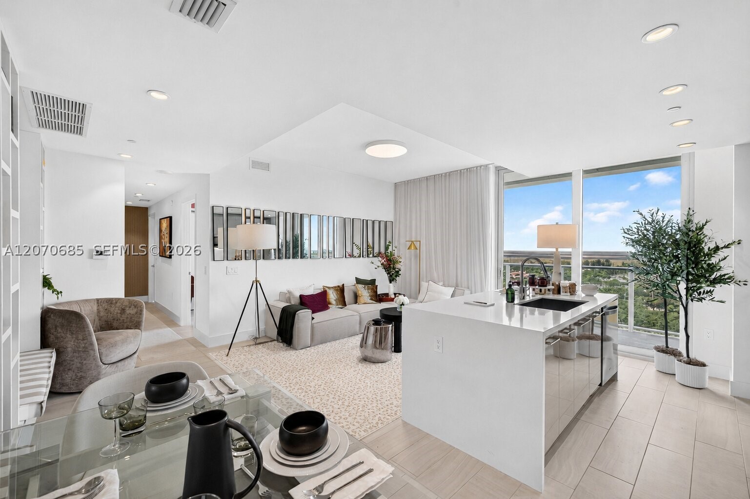 2000 Metropica Way 1901 Property Photo 2