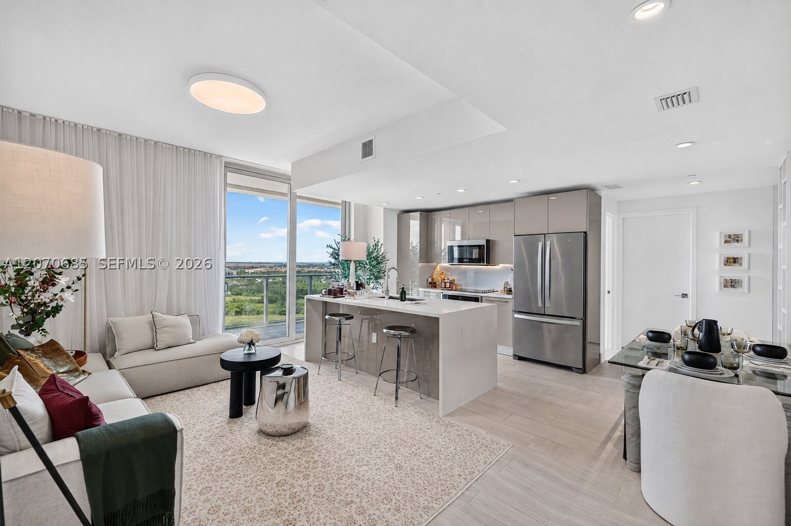 2000 Metropica Way 1901 Property Photo 9