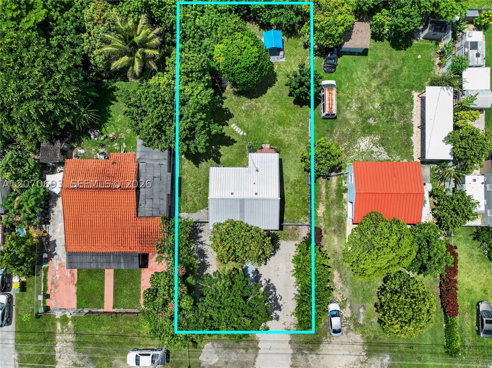 1238 Old Dixie Hwy Property Photo 3