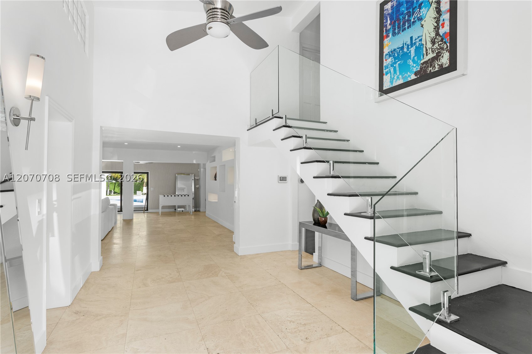 2388 Prairie Ave Property Photo 5