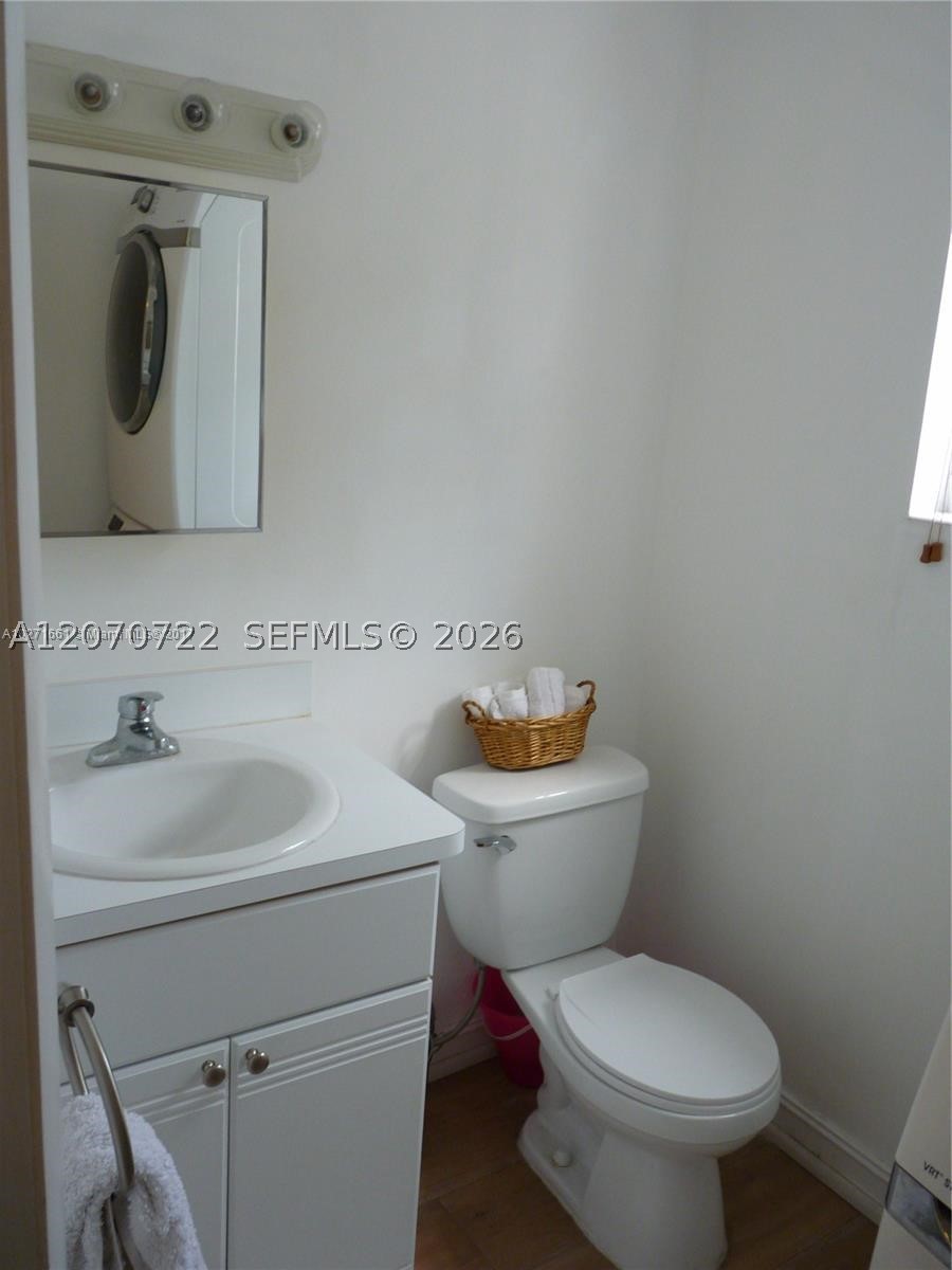 820 Euclid Ave 204 Property Photo 15