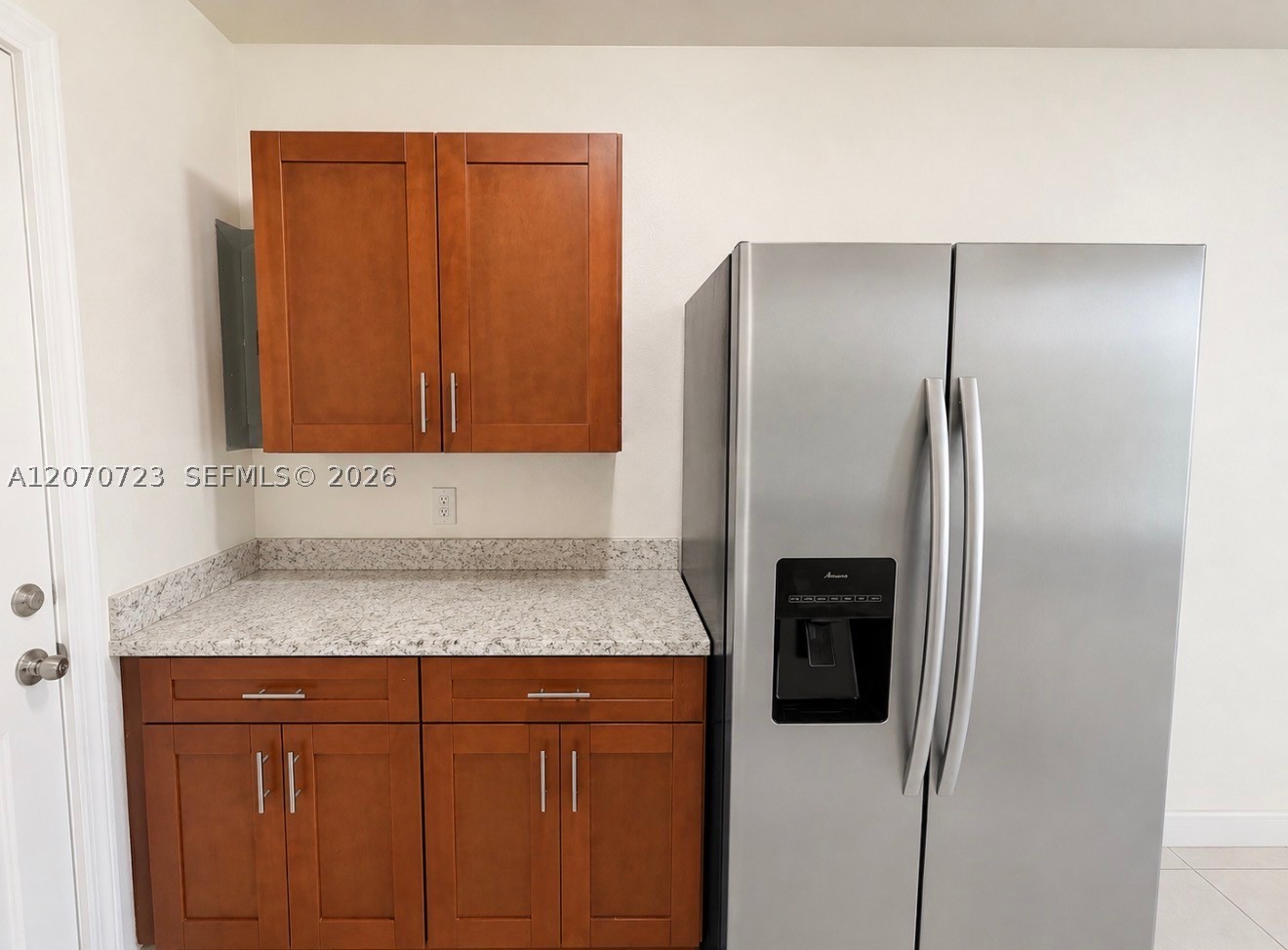 1041 Nw 7th Ct Property Photo 4