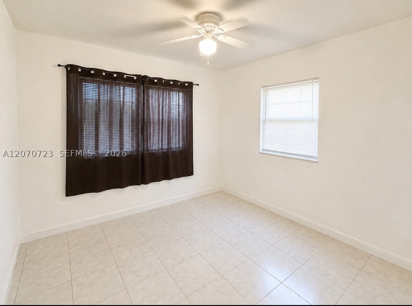 1041 Nw 7th Ct Property Photo 5